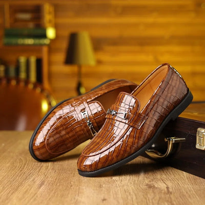 Luxury Brand Designer New Men White Grey Blue Metal Button Flats Shoes Moccasins Wedding Prom Homecoming Loafers Zapatos Hombre