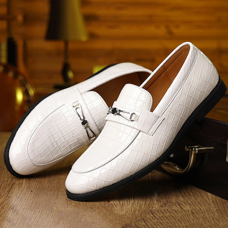 Luxury Brand Designer New Men White Grey Blue Metal Button Flats Shoes Moccasins Wedding Prom Homecoming Loafers Zapatos Hombre