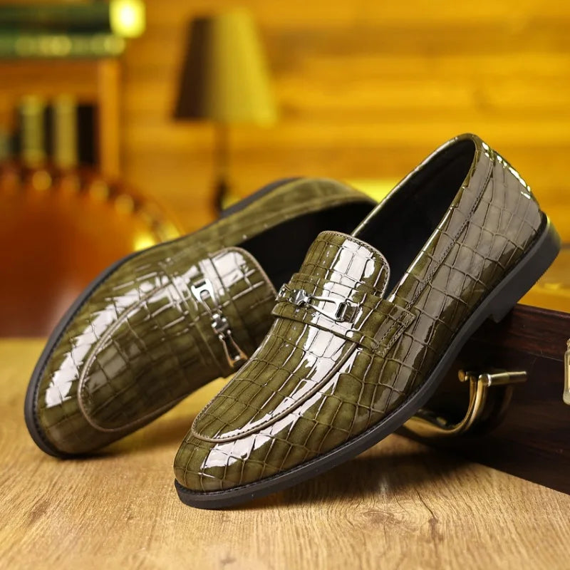 Luxury Brand Designer New Men White Grey Blue Metal Button Flats Shoes Moccasins Wedding Prom Homecoming Loafers Zapatos Hombre